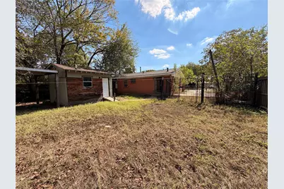 8109 Burroaks Drive, Dallas, TX 75217 - Photo 26
