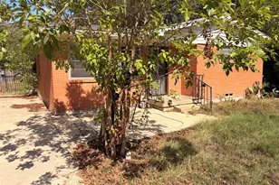 8109 Burroaks Dr, Dallas, TX 75217 - Photo 28