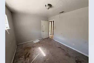 8109 Burroaks Drive, Dallas, TX 75217 - Photo 14