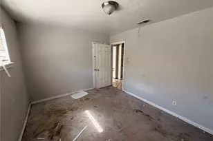 8109 Burroaks Dr, Dallas, TX 75217 - Photo 14