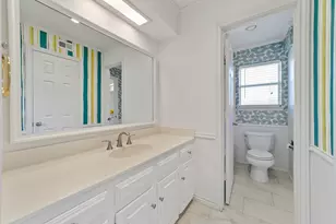 16353 Lauder Ln, Dallas, TX 75248 - Photo 34