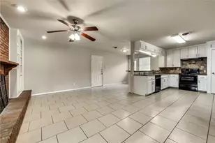 1601 Larkspur Dr, Arlington, TX 76013 - Photo 6