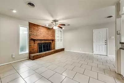 1601 Larkspur Drive, Arlington, TX 76013 - Photo 4