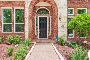 530 Gifford Dr, Coppell, TX 75019 - Photo 2