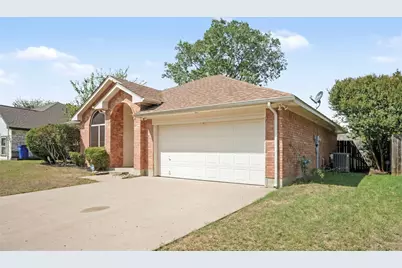 307 Modene Avenue, Waxahachie, TX 75165 - Photo 8