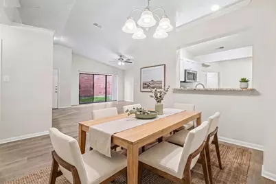 4213 Phoenix Drive, Carrollton, TX 75010 - Photo 10