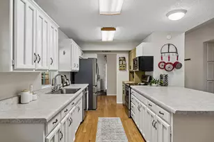 1501 Schumac Ln, Bedford, TX 76022 - Photo 8