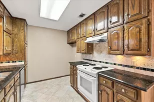 212 Heneretta Dr, Hurst, TX 76054 - Photo 6