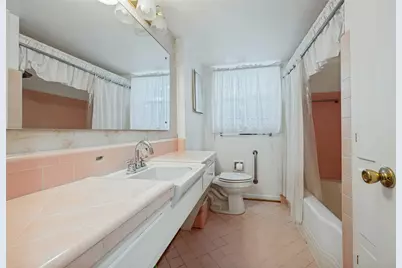 9307 Leaside Drive, Dallas, TX 75238 - Photo 18