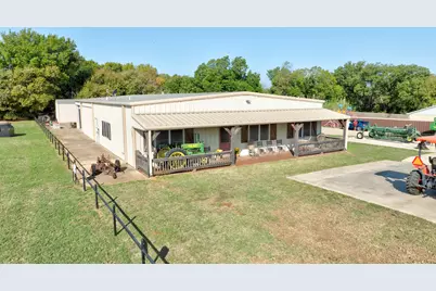 1212 S Washington Street, Pilot Point, TX 76258 - Photo 8