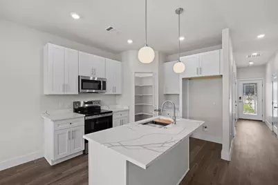 932 Bosque River Drive, Granbury, TX 76048 - Photo 6