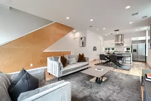 320 Mathey Ct, Dallas, TX 75208 - Photo 10