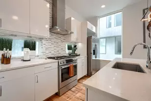 320 Mathey Ct, Dallas, TX 75208 - Photo 4