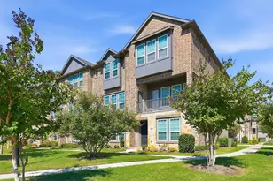 695 Vista Del Lago Dr, Lewisville, TX 75067 - Photo 2