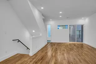 426 W 9th St, Dallas, TX 75208 - Photo 8