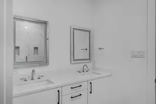 426 W 9th St, Dallas, TX 75208 - Photo 20