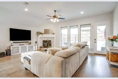 5736 Lake Jackson Drive, Fort Worth, TX 76126 - Photo 12