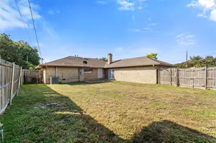 6907 Pickrell Dr, Dallas, TX 75227 - Photo 28