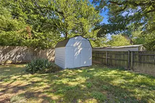 516 Caduceus Ln, Hurst, TX 76053 - Photo 36