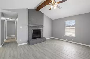 7724 Jennifer Ln, North Richland Hills, TX 76182 - Photo 8