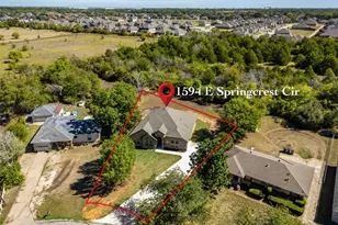 1594 E Springcrest Cir, Lancaster, TX 75134 - Photo 30