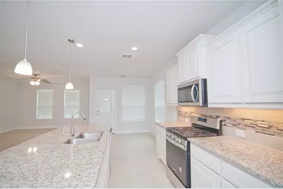 1021 Gillespie Drive, Fort Worth, TX 76247 - Photo 10