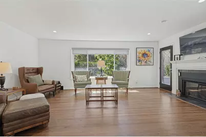 447 W Colorado Boulevard, Dallas, TX 75208 - Photo 16