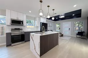 2538 Hooper St, Dallas, TX 75215 - Photo 2