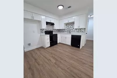 10525 Big Thicket Drive, Dallas, TX 75217 - Photo 8