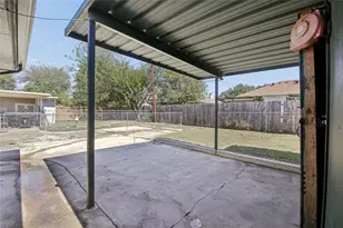 7726 Jennifer Ln, North Richland Hills, TX 76182 - Photo 24