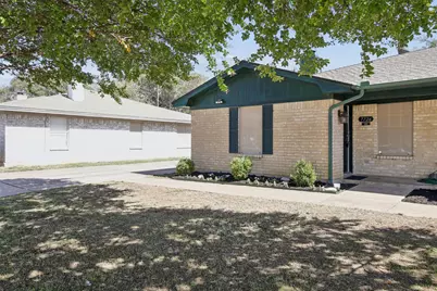 7726 Jennifer Lane, North Richland Hills, TX 76182 - Photo 2
