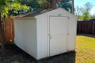 305 W Houston St, Leonard, TX 75452 - Photo 16
