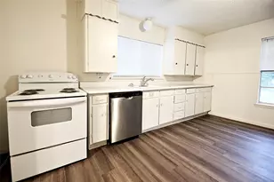 507 Orchard St, Bowie, TX 76230 - Photo 12