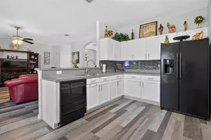 200 Independence Tr, Forney, TX 75126 - Photo 12