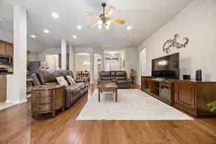 504 Valencia Dr, Arlington, TX 76002 - Photo 20