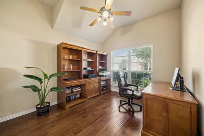504 Valencia Drive, Arlington, TX 76002 - Photo 12