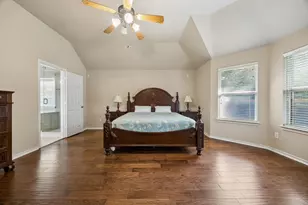 504 Valencia Dr, Arlington, TX 76002 - Photo 14