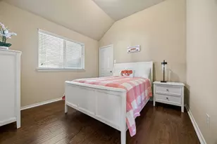 504 Valencia Dr, Arlington, TX 76002 - Photo 10