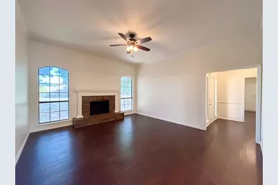 133 Jason Drive, Red Oak, TX 75154 - Photo 2