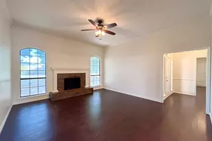 133 Jason Dr, Red Oak, TX 75154 - Photo 2