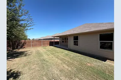 517 Bronze Circle W, Springtown, TX 76082 - Photo 26