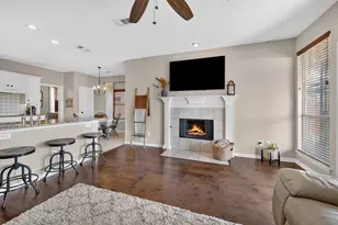 2039 Camelot Dr, Lewisville, TX 75067 - Photo 12