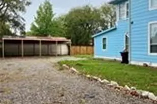 209 W 6th St, Bonham, TX 75418 - Photo 12