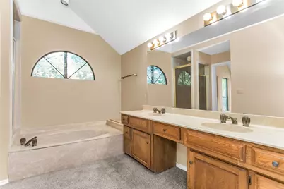 2535 Lake Bend Terrace, Carrollton, TX 75006 - Photo 18