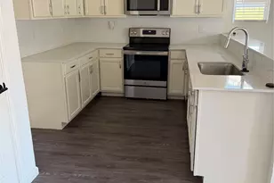 501 E 15th St, Bonham, TX 75418 - Photo 6