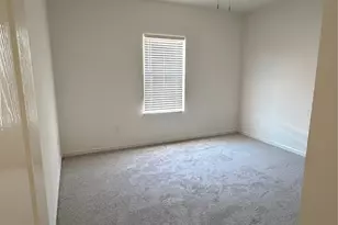 501 E 15th St, Bonham, TX 75418 - Photo 8