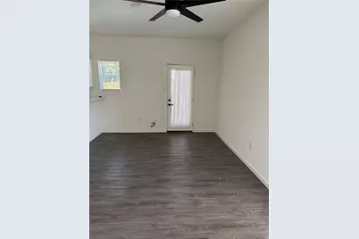 501 E 15th Street, Bonham, TX 75418 - Photo 4