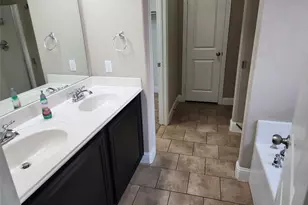 5848 Burgundy Rose Dr, Fort Worth, TX 76123 - Photo 12
