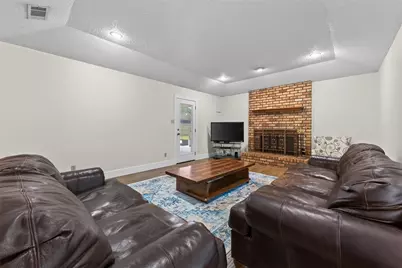 2304 Belfry Court, Arlington, TX 76011 - Photo 10