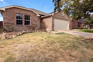 14609 Little Anne Dr, Little Elm, TX 75068 - Photo 2